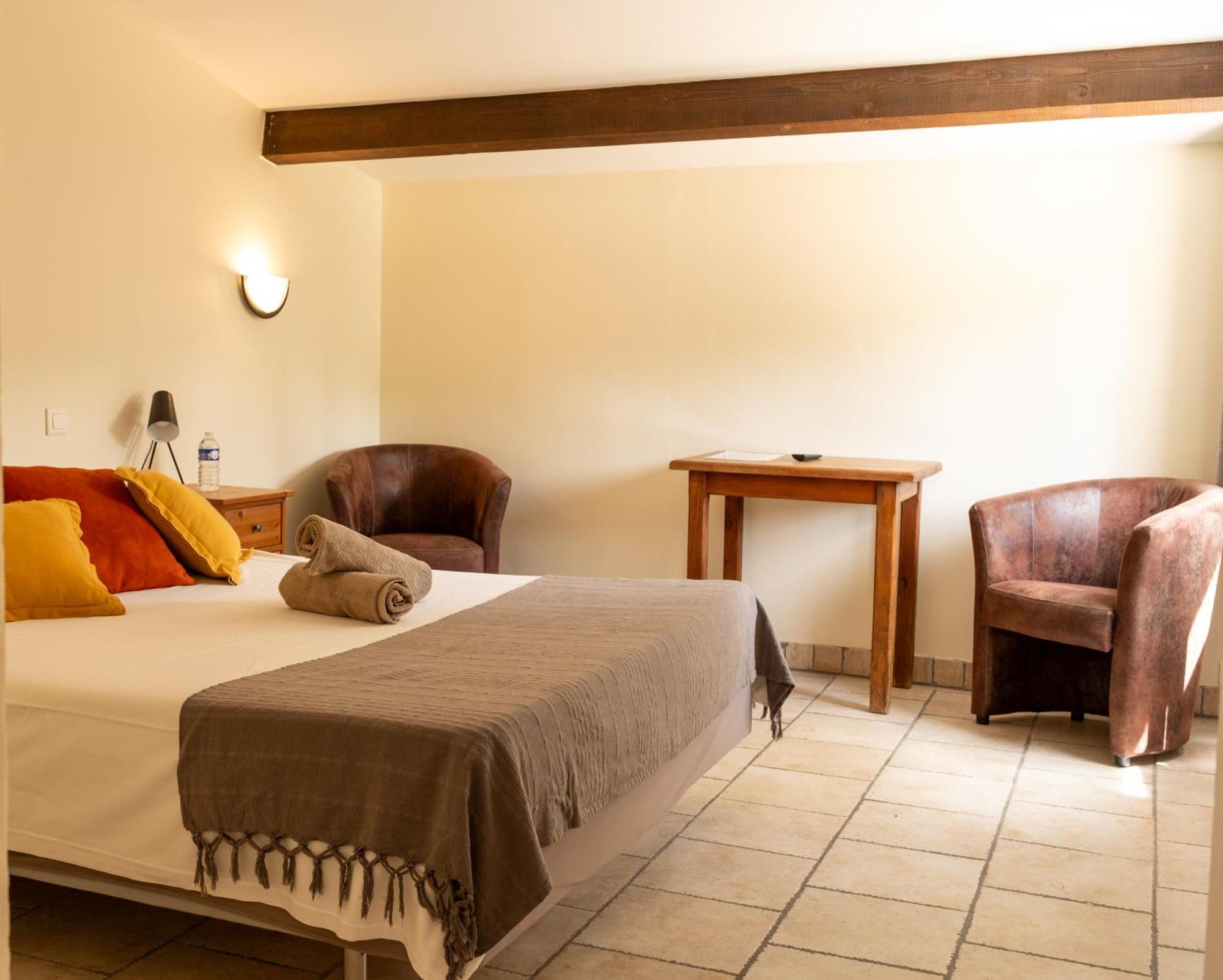 Le Vieux Platane Hotel Cairanne Exterior photo
